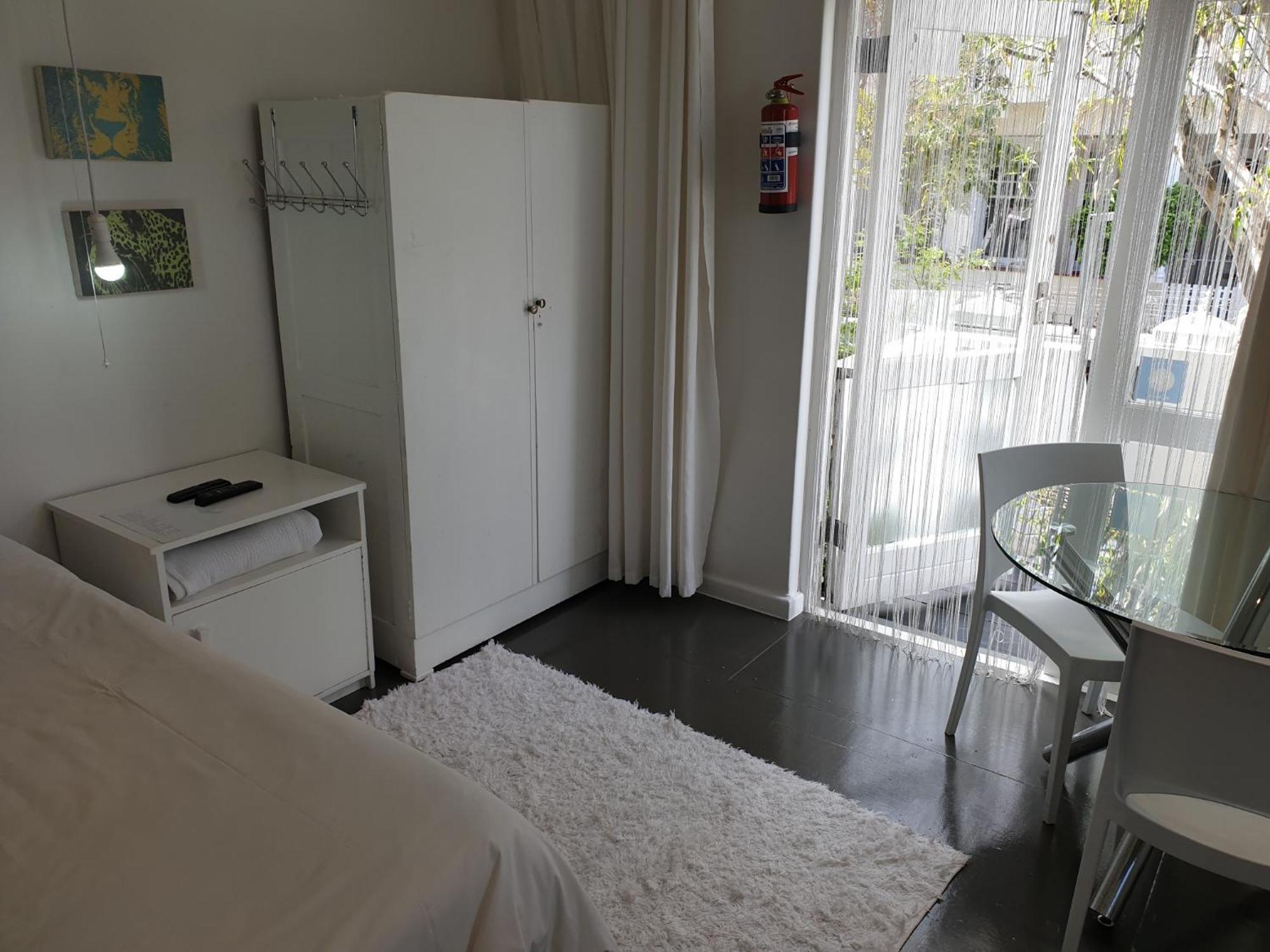 4 On Highworth Apartments And Studios Città del Capo Esterno foto