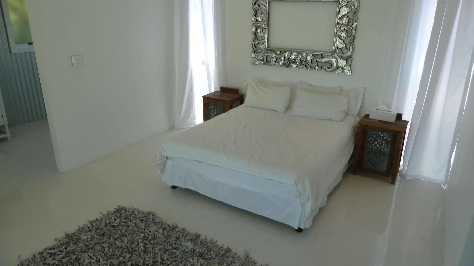 4 On Highworth Apartments And Studios Città del Capo Esterno foto