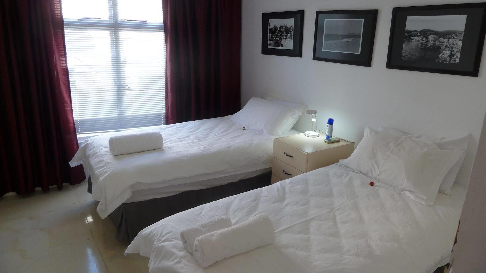 4 On Highworth Apartments And Studios Città del Capo Esterno foto